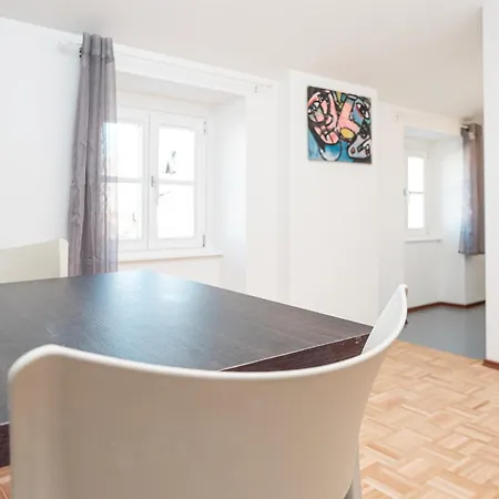 Hurban Venezian Aparthotel