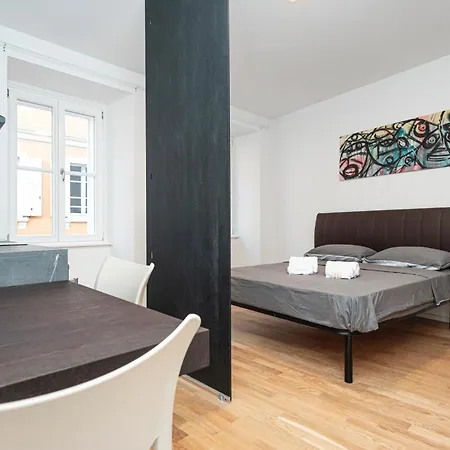 Aparthotel Hurban Venezian Trieste