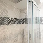 Venezian 公寓式酒店