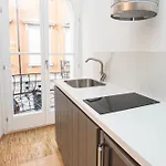 Venezian 公寓式酒店