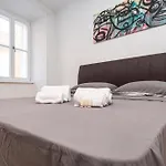 Hurban Venezian Aparthotel Triest