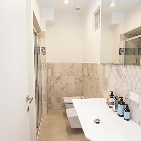 Apart Otel Venezian Trieste